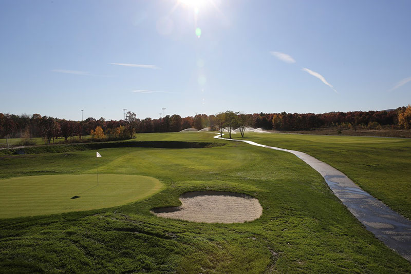 The Club at The Highlands golf course in Archbald, Pennsylvania featuring scenic fairways and well-maintained greens.