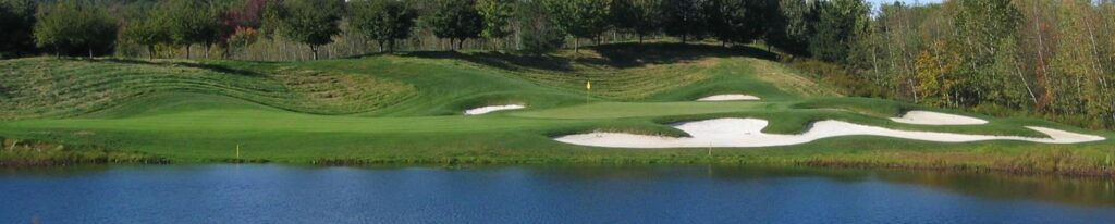 Glenmaura Golf Club championship golf course in Moosic, Pennsylvania. Scenic mountain golf course near Scranton, PA.